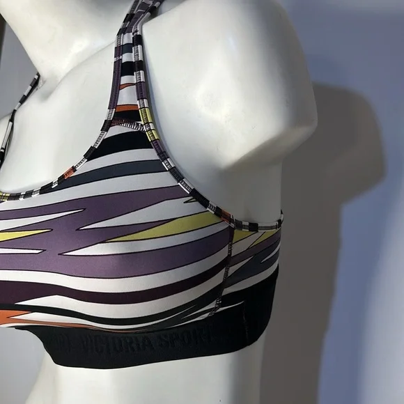 VICTORIA’S SECRET VSX The Player Geometric Print Racerback Sports Bra Sz M NWOT - Picture 6 of 15